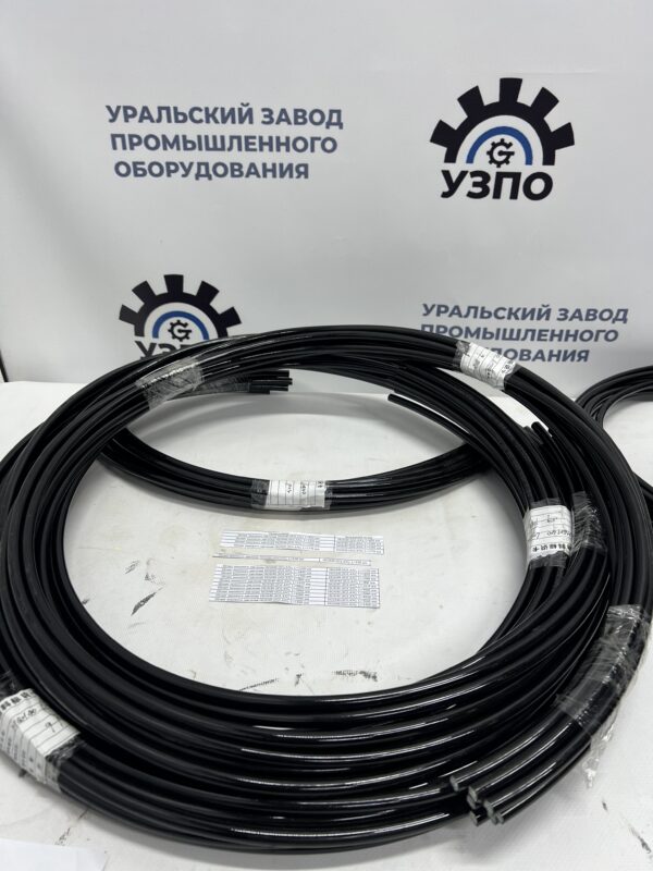 Liebherr шланг высокого давления